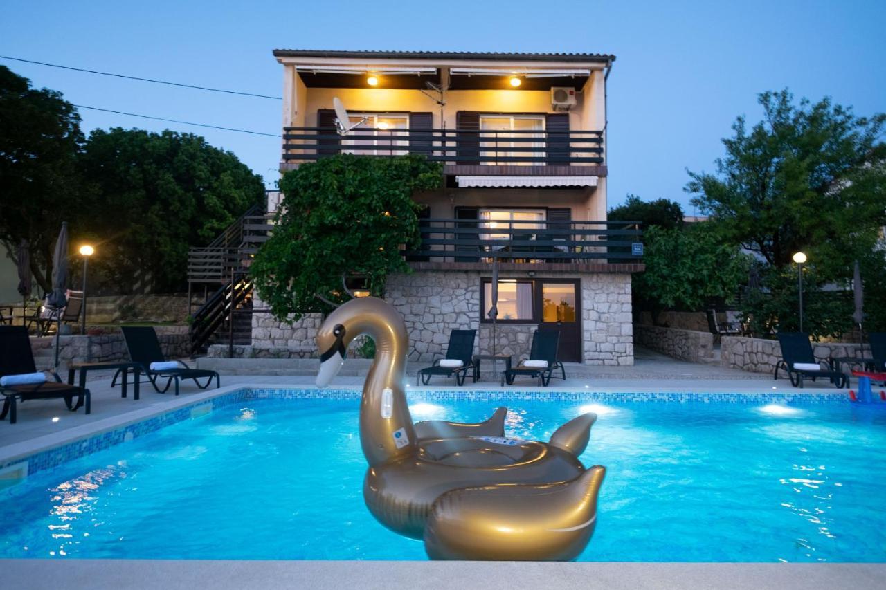 Apartments Mila เคลโนวีซา ภายนอก รูปภาพ