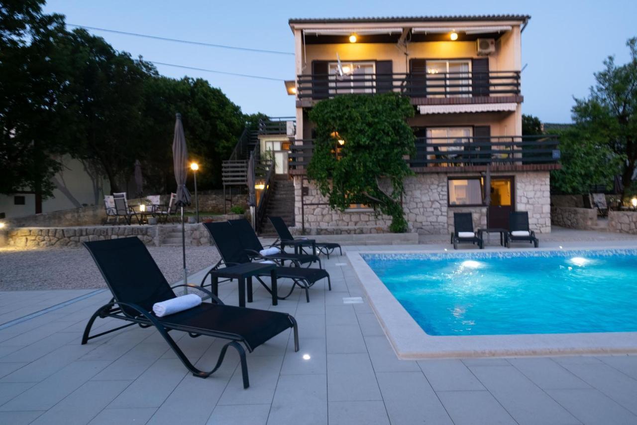 Apartments Mila เคลโนวีซา ภายนอก รูปภาพ