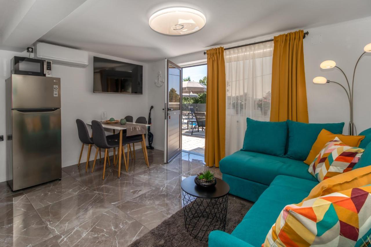 Apartments Mila เคลโนวีซา ภายนอก รูปภาพ